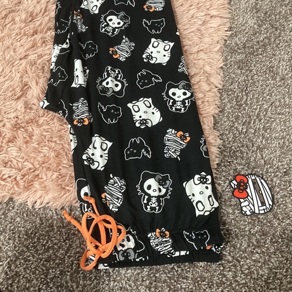 Hello kitty pj bottoms black and orange - Picture 4 of 4